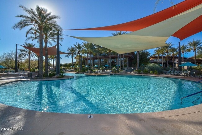 Building Photo - 12399 W Roberta Ln