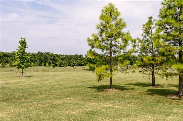 Building Photo - COMING SOON... 3BR/2BA TOWNHOME NEAR DOWNTOWN FRANKLIN!