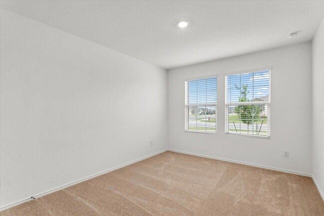 Building Photo - 104 Winged Foot Ct