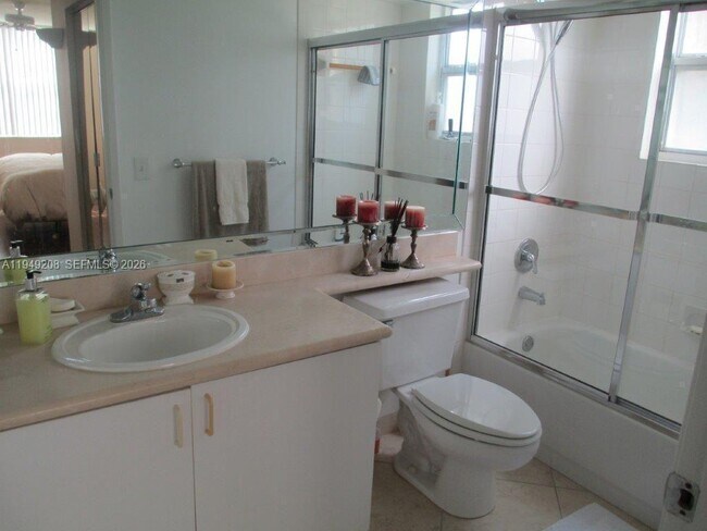 Building Photo - 19901 E Country Club Dr