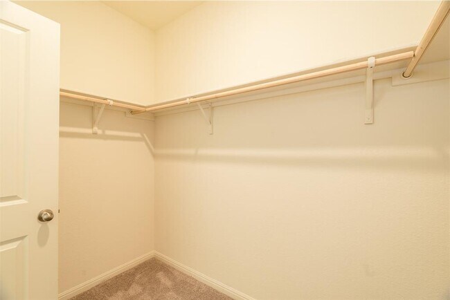 Building Photo - 402 Gemsbok Rd