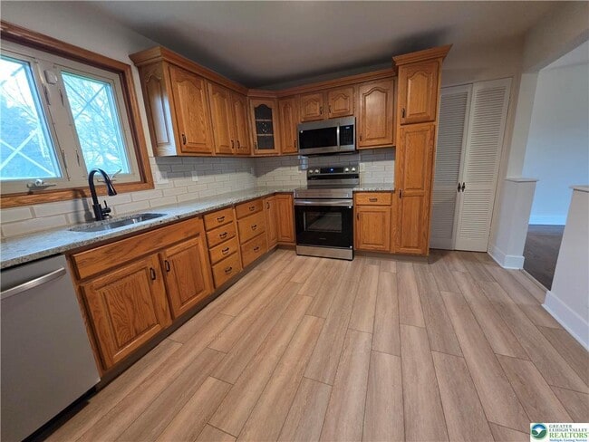 Building Photo - 1645 Mark Twain Cir