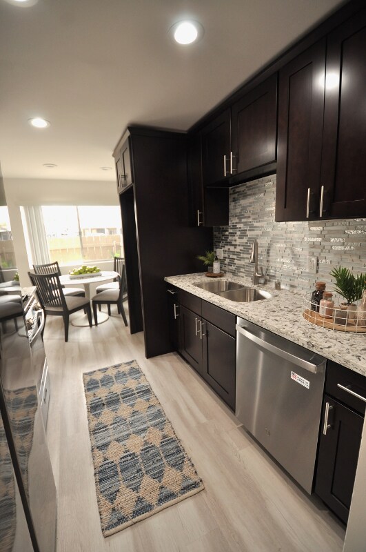 Building Photo - 6620 Linda Vista Rd