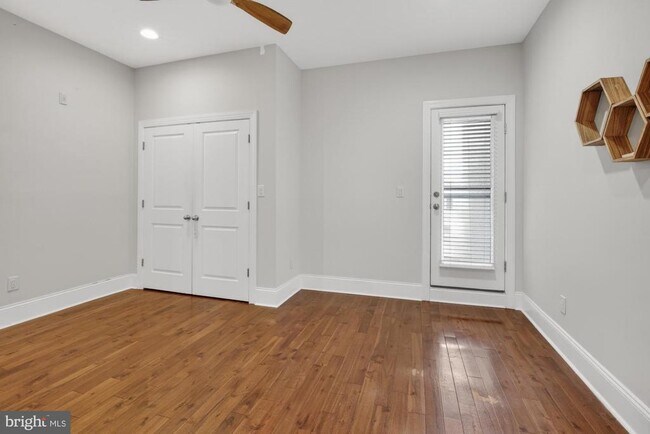 Building Photo - 946 N 2nd St