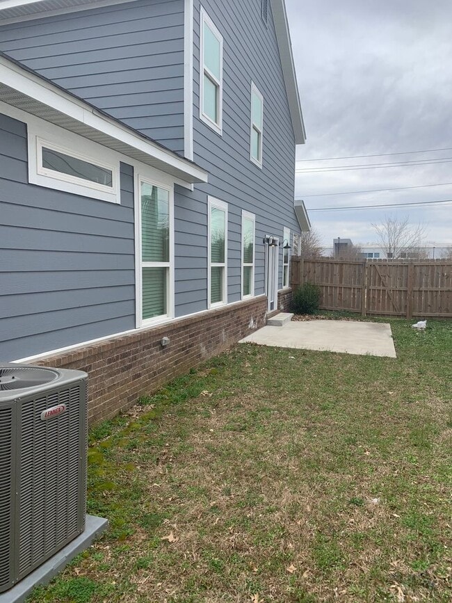 Primary Photo - South Fayetteville Patio Home!!