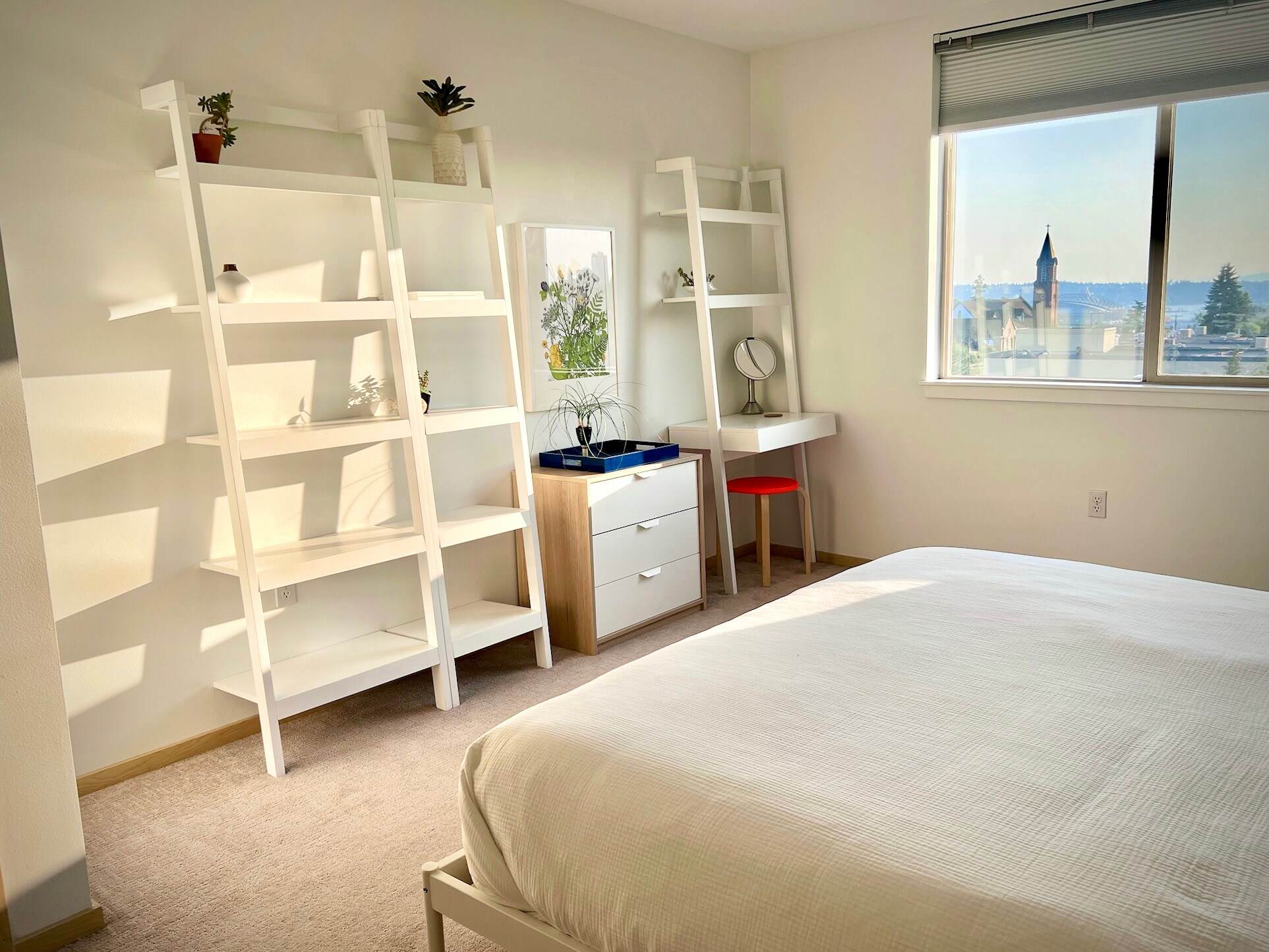 Building Photo - 425 23rd Ave S