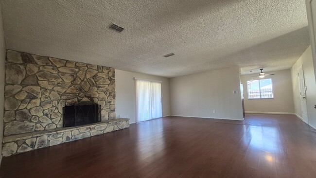 Building Photo - 7338 Hayward Dr
