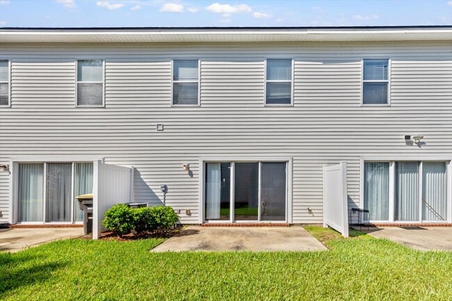 Building Photo - 8618 Ribbon Falls Ln