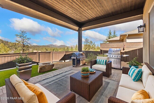 Building Photo - 1476 Sierry Peaks Dr