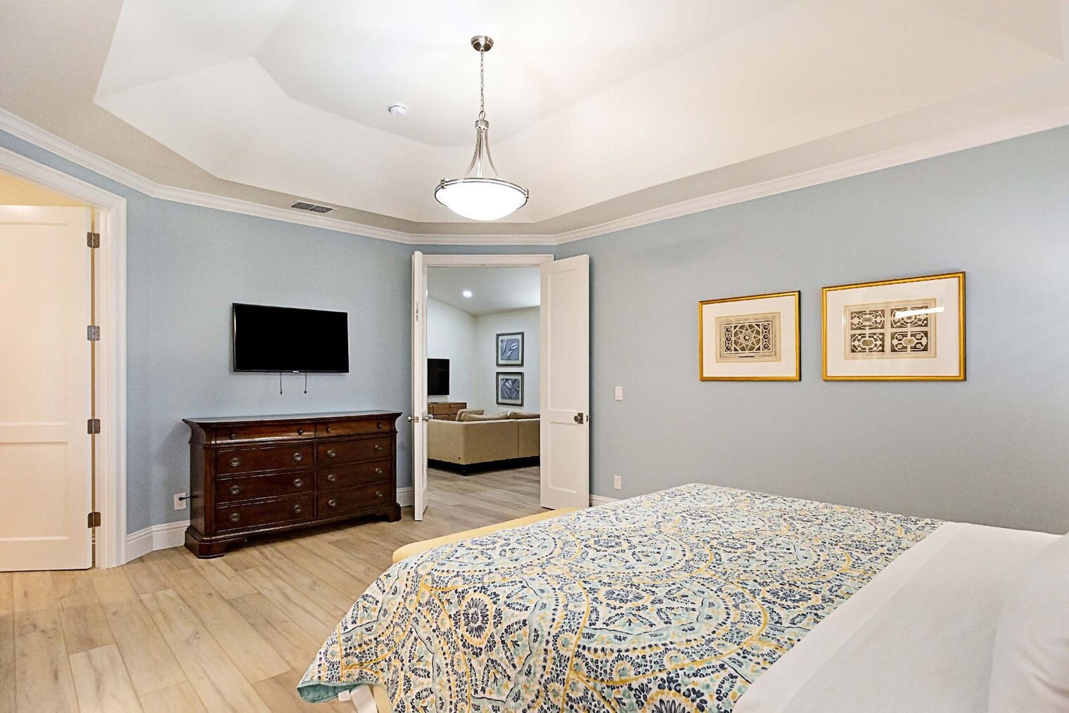 Building Photo - 851 108th Ave N