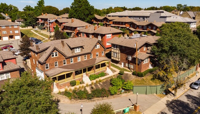 Building Photo - Forbes Terrace