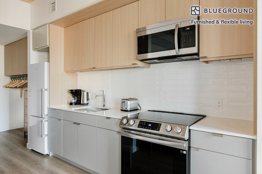 Building Photo - 154 Broadway-SI FL2-ID1107