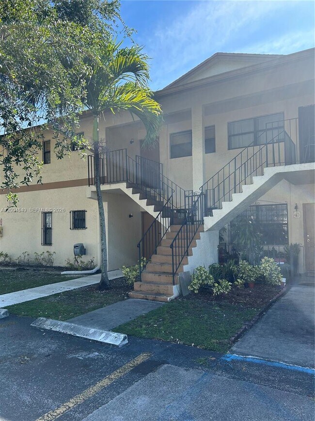 Building Photo - 12960 SW 66th Ln