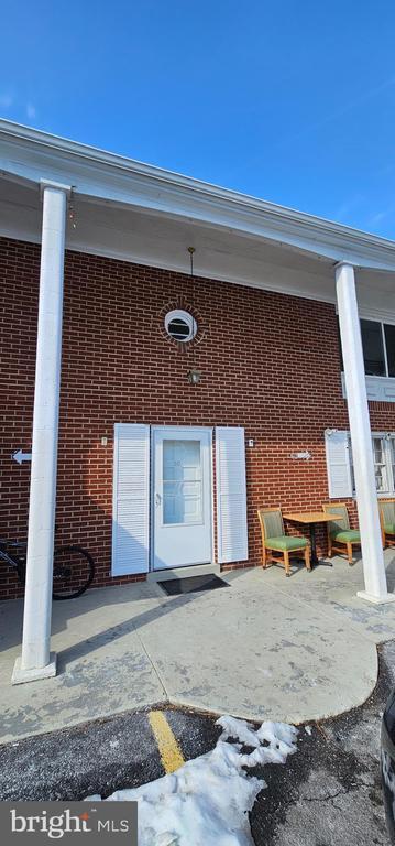 Building Photo - 2645 Valley Ave