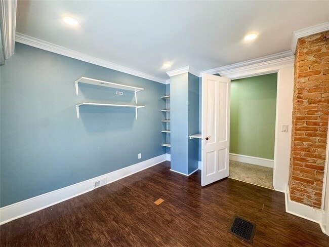 Building Photo - 41 W Buffalo St