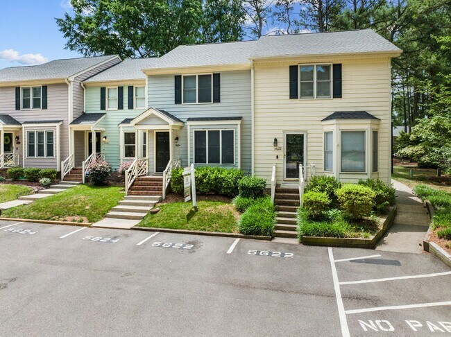 Building Photo - 5624 Darrow Dr