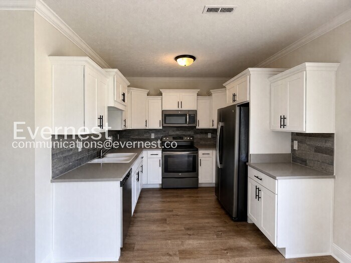 Building Photo - 412 Drema Ct