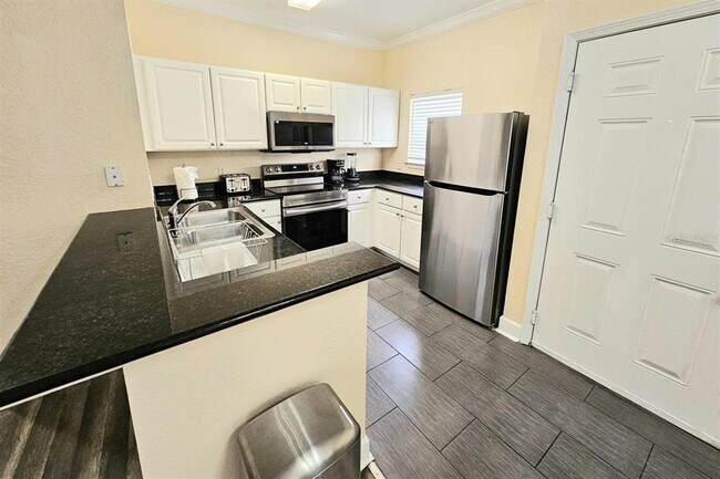 Building Photo - 2954 Lucayan Harbour Cir