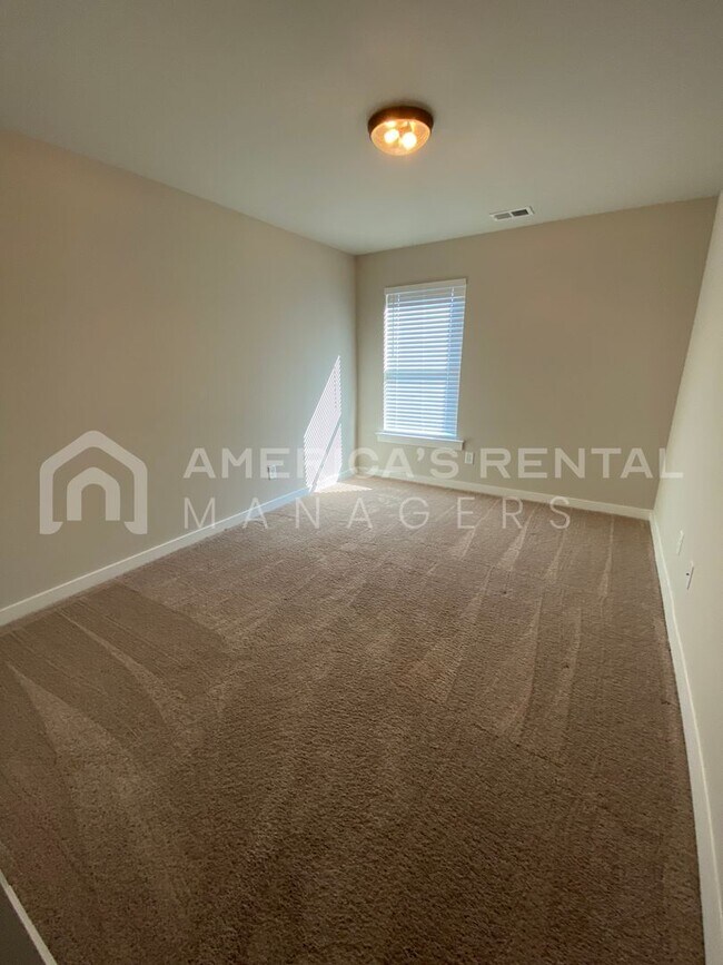 Building Photo - Home for Rent in Cullman, AL!!! Available to View with a 48 hour notice!!