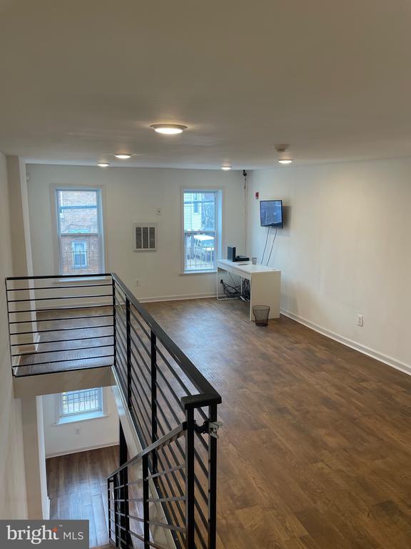 Building Photo - 5229 Westminster Ave