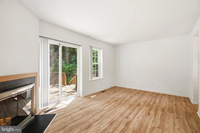 Building Photo - 9101 Bronze Bell Cir