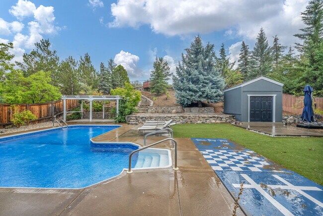 Building Photo - 4360 Great Falls Loop