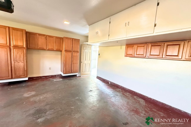 Building Photo - Comfortable 4-Bedroom, 2.5-Bath Home with ...