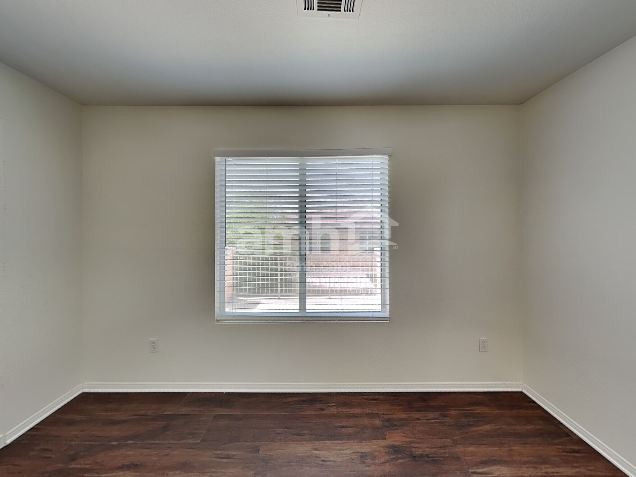 Building Photo - 1006 Lone Pine River Ave