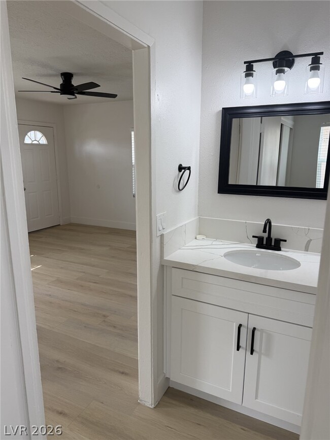 Building Photo - 254 W Basic Rd