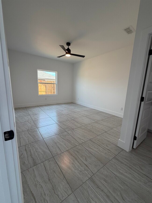 Building Photo - 1532 Consejero Ln