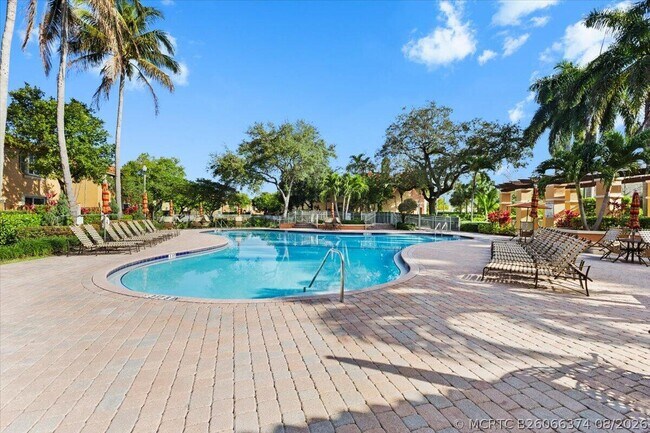 Building Photo - 4962 Leeward Ln