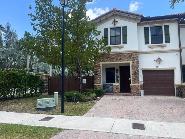 Primary Photo - 8985 NW 98th Ave