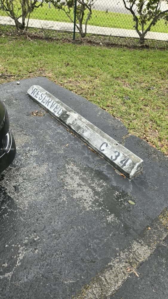 Building Photo - 13707 Kendale Lakes Cir