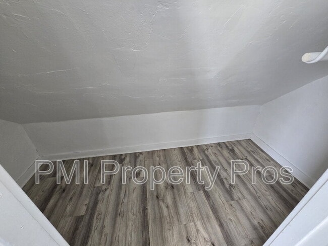 Building Photo - 2509 N Buffum St