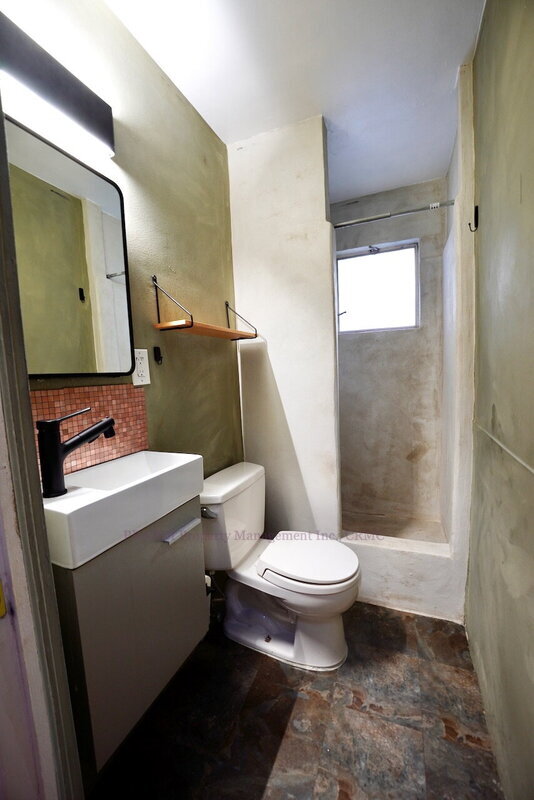 Building Photo - 104 Lobo Vista