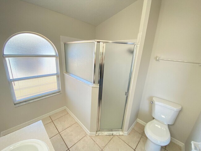 Building Photo - 132 Rose Hill Trail