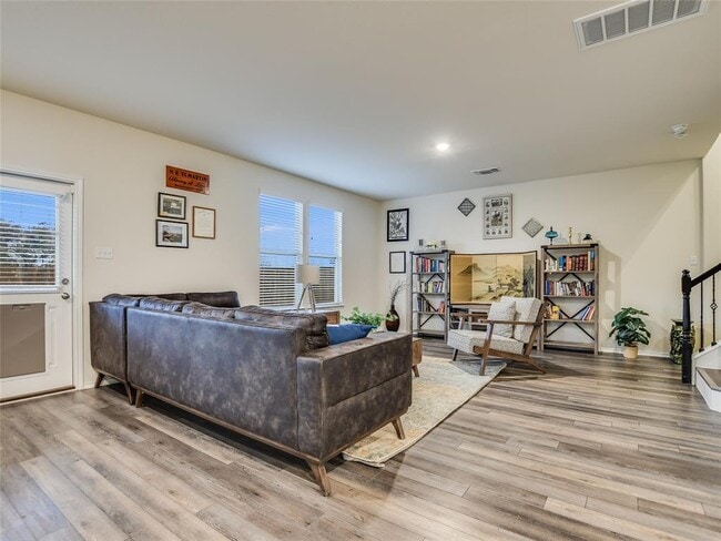 Building Photo - 441 Bella Luna Way