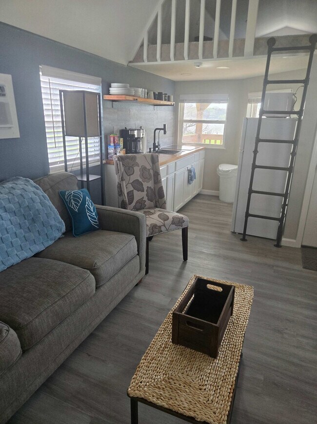 Building Photo - 1207 Shahan Prairie Rd