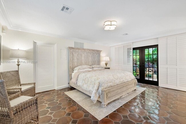 Building Photo - 226 Chilean Ave