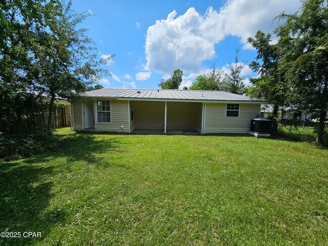 Building Photo - 609 Virginia Ave