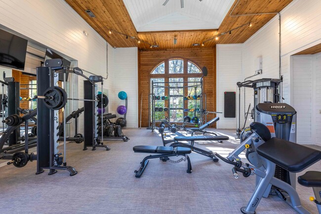 Building Photo - The Greens at Tryon