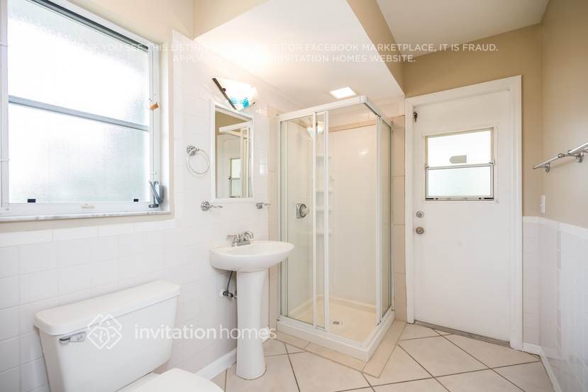 Building Photo - 17081 Caloosa Trace Cir