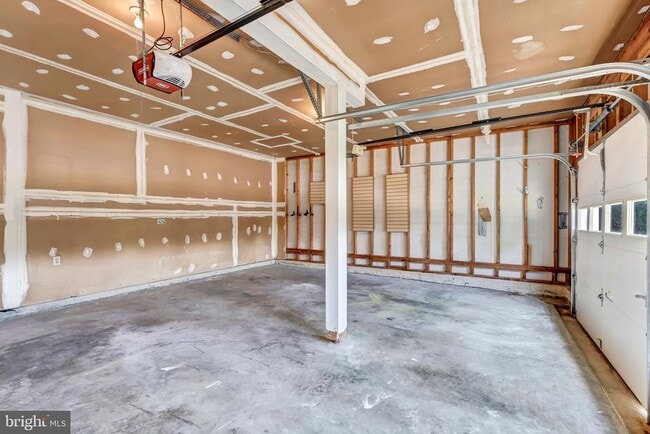 Building Photo - 14109 Stonecutter Dr