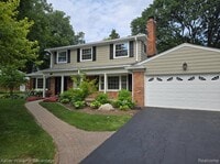 Building Photo - 6951 Lee Crest Dr