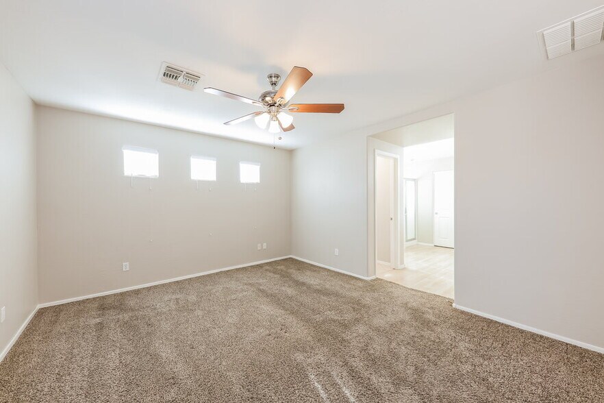 Building Photo - 2351 S 155th Ln