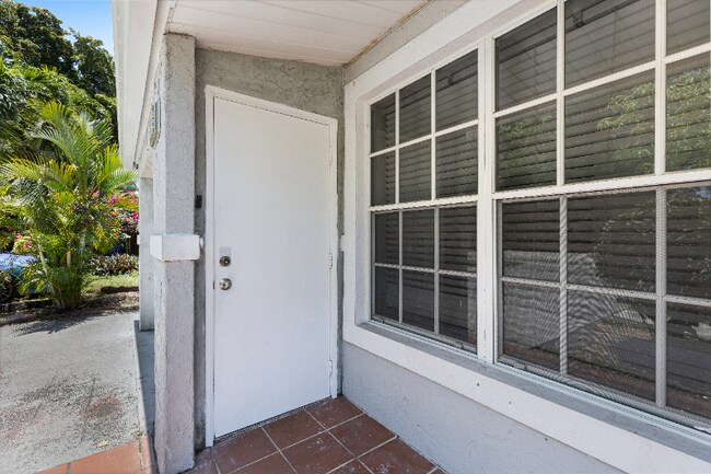 Building Photo - 2918 N 58th Ave