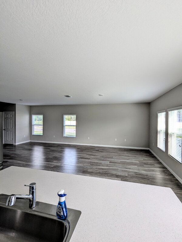 Building Photo - 13089 Oak Hill Way