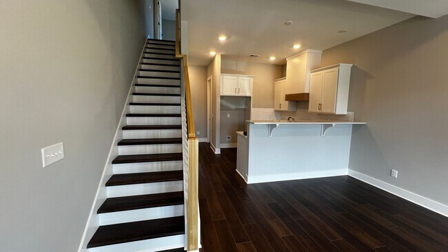 Building Photo - Spain Park Schools 3 Bedroom / 3 Bath Townhouse newly constructed