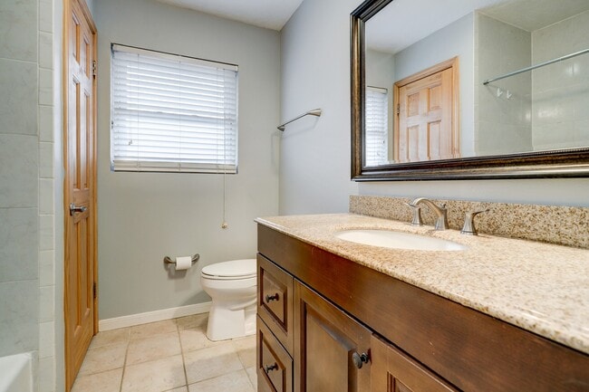 Building Photo - 8610 Bevlyn Dr