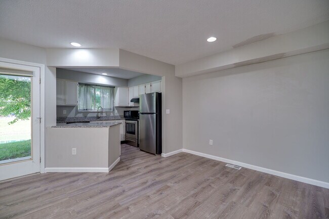 Building Photo - 1540 Spinnaker Way